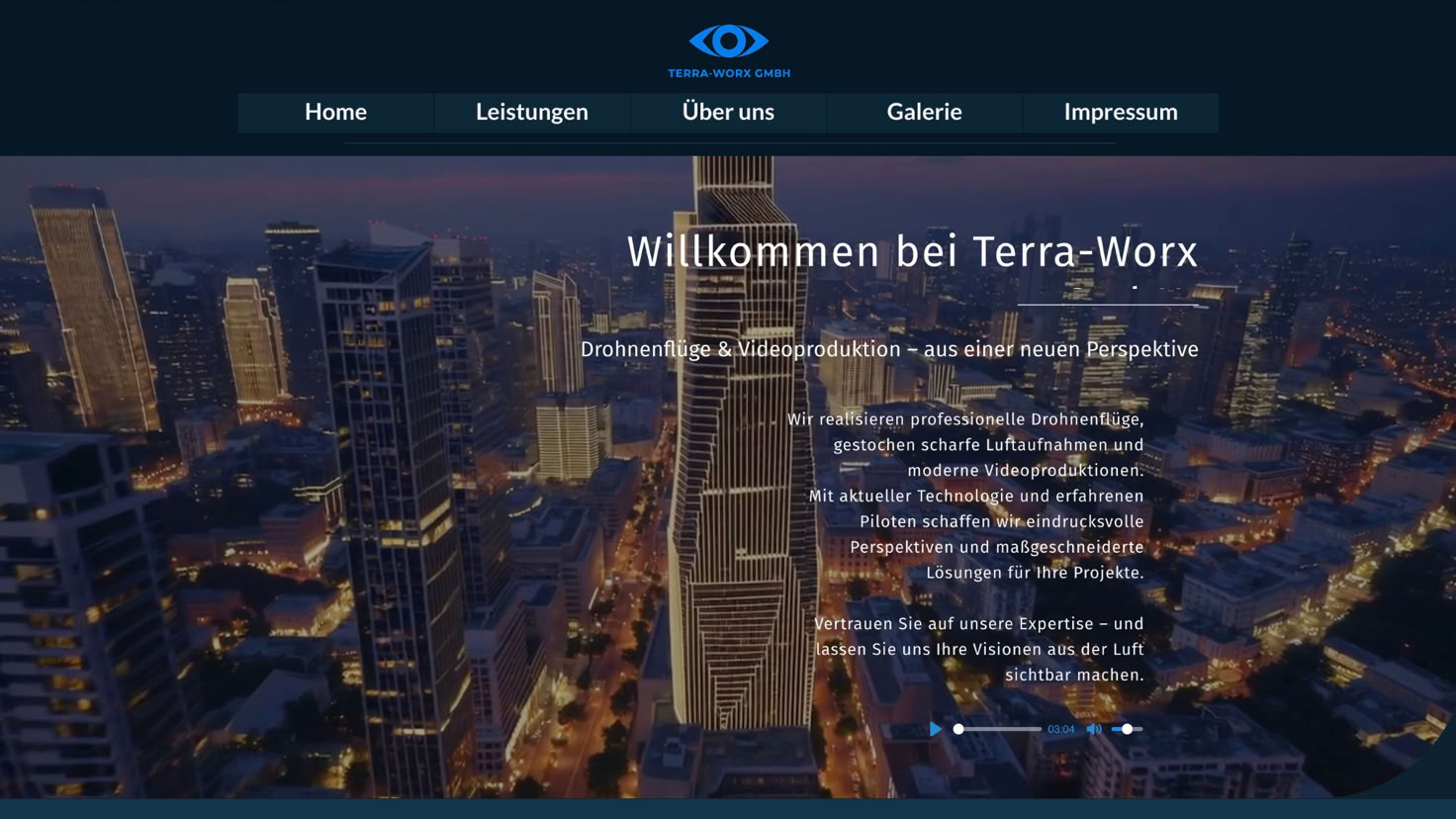 Terra-Worx GmbH &ndash; Luftaufnahmen & Videoproduktion auf h&ouml;chstem Niveau Die Terra-Worx GmbH ist Ihr Experte f&uuml;r professionelle Drohnenfl&uuml;ge und hochwertige Videoproduktionen. Mit modernster Technik und kreativem Know-how erschaffen wir beeindruckende Aufnahmen aus einzigartigen Perspektiven, die Ihre Botschaft perfekt in Szene setzen.  Unsere Leistungen im &Uuml;berblick:  Drohnenaufnahmen: Atemberaubende Luftbilder und Videos in 4K-Qualit&auml;t &ndash; ideal f&uuml;r Imagefilme, Immobilienpr&auml;sentationen, Events oder Dokumentationen. Videoproduktion: Professionelle Konzeption, Aufnahme und Nachbearbeitung f&uuml;r Videos, die Ihre Marke ins richtige Licht r&uuml;cken. Kreatives Storytelling: Von der Idee bis zum fertigen Film &ndash; wir erz&auml;hlen Ihre Geschichte authentisch und mit Wow-Effekt. Zertifizierte Expertise: Unsere Drohnenpiloten verf&uuml;gen &uuml;ber alle notwendigen Lizenzen und langj&auml;hrige Erfahrung, um sichere und beeindruckende Aufnahmen zu garantieren. Warum Terra-Worx GmbH? Mit Leidenschaft und Pr&auml;zision setzen wir Ihre Visionen in beeindruckende Bewegtbilder um. Unsere Kombination aus technischer Perfektion und kreativem Gesp&uuml;r macht uns zu Ihrem idealen Partner f&uuml;r visuelle Inhalte, die begeistern.  Lassen Sie uns gemeinsam abheben! Kontaktieren Sie uns und erleben Sie die Welt aus einer neuen Perspektive.